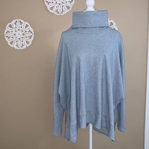 NWOT. HI-LOW TURTLENECK THERMAL // BABY BLUE